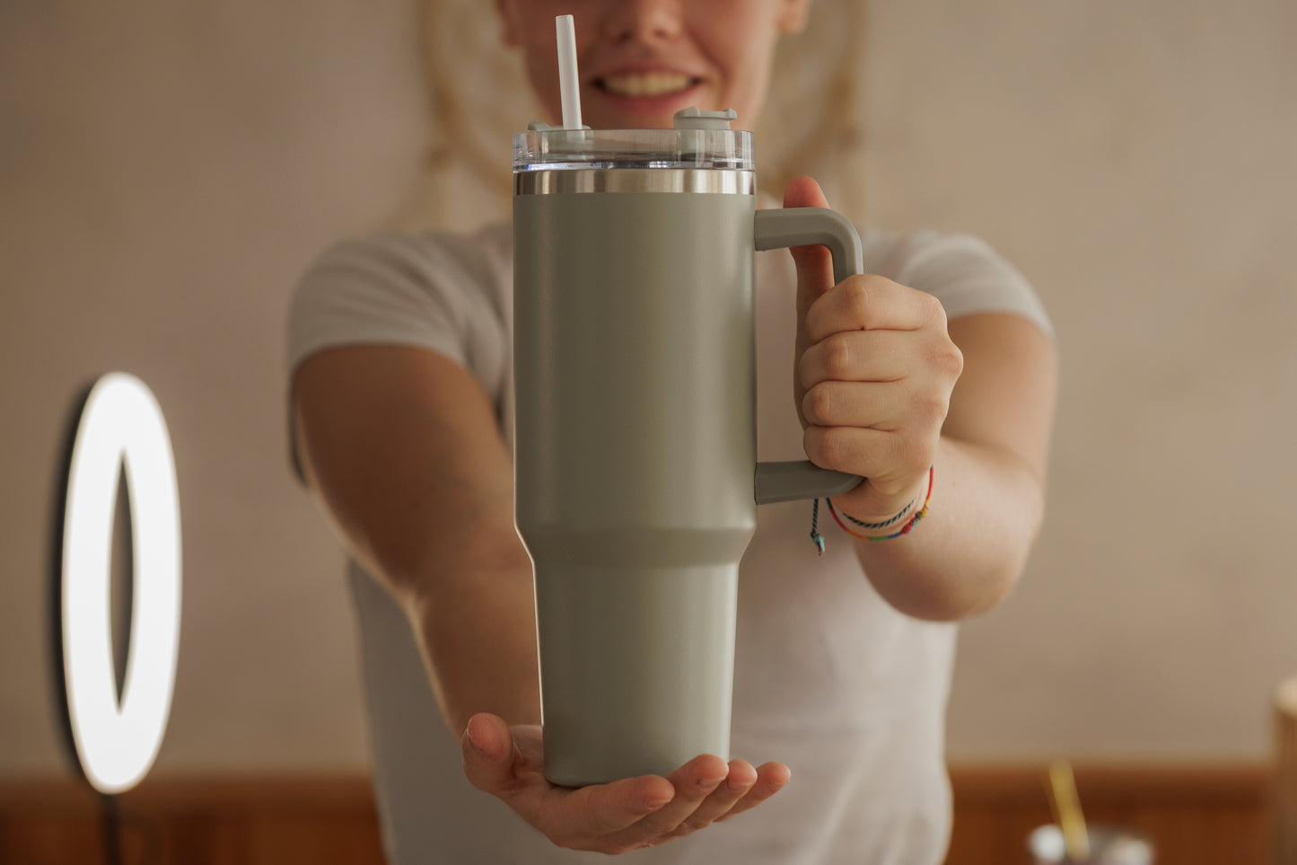 VASO TERMICO INOX CON ASA Y TAPA ANTIDERRAME